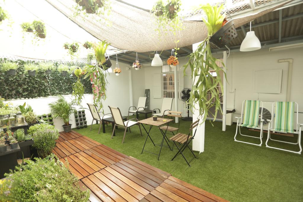 Tiger Lily Hostel Bangkok Kültér fotó